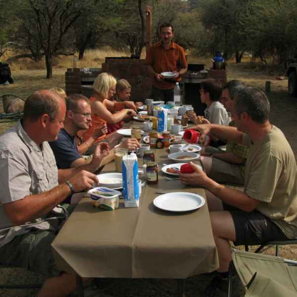 Abenteuer Zelt Safari Frühstück