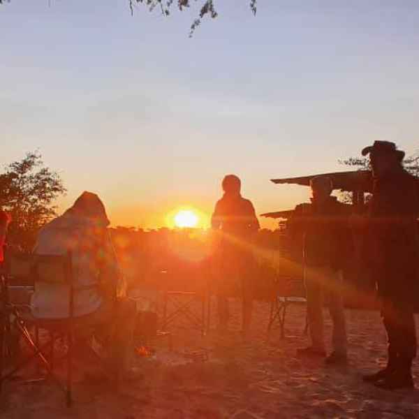Sonnenuntergang auf Safari